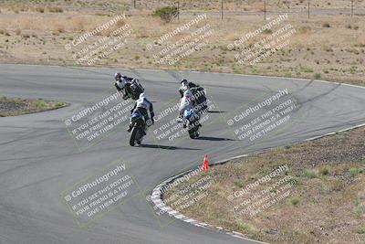media/Apr-20-2025-AHRMA (Sun) [[393a79c373]]/Race/group 10 early race/Turn 4b/